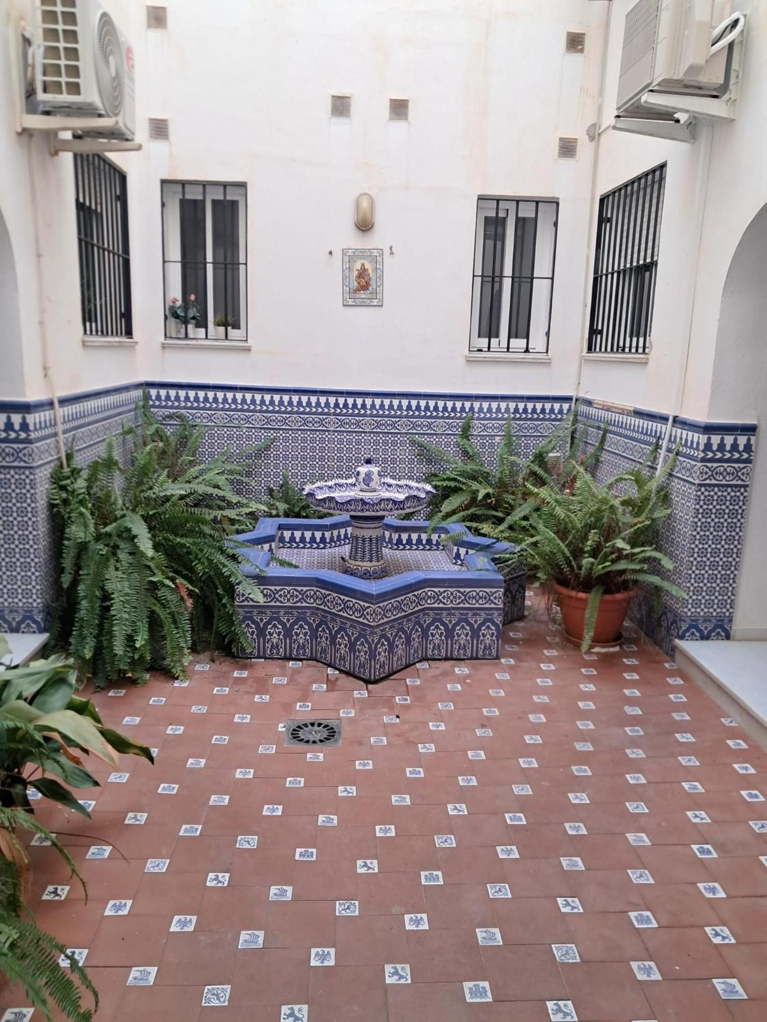 Old Town, City Center Apartment Premium With Parking Málaga Eksteriør billede
