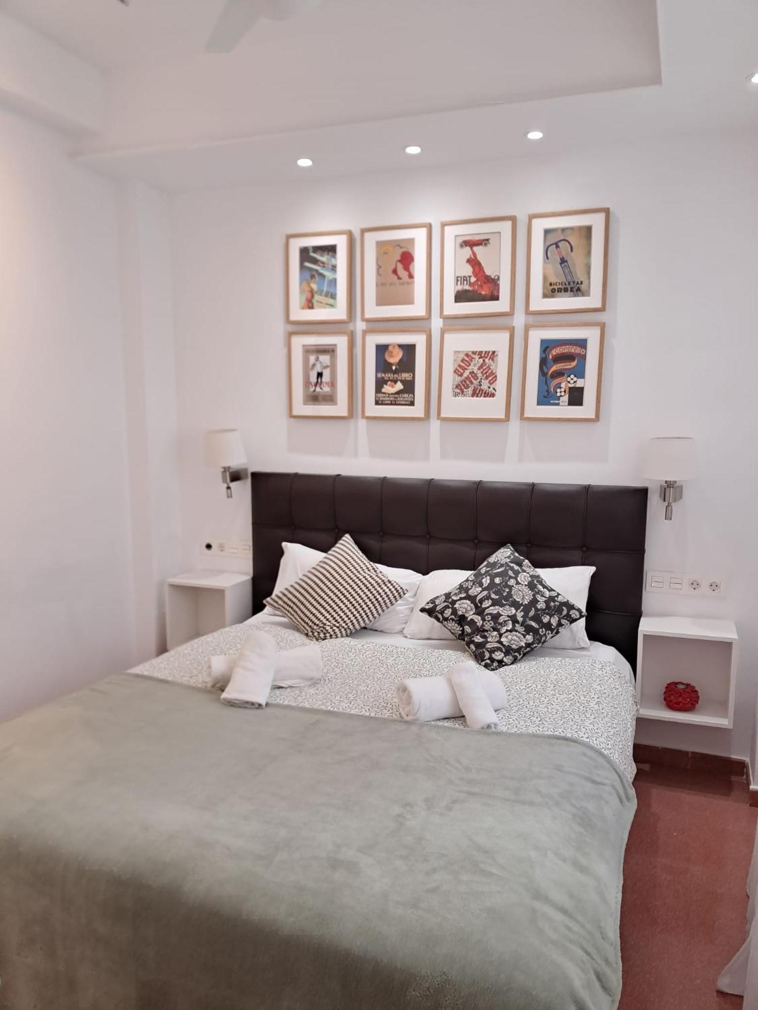 Old Town, City Center Apartment Premium With Parking Málaga Eksteriør billede