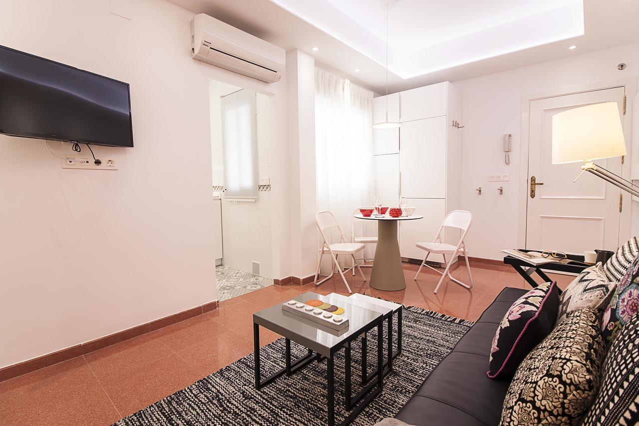Old Town, City Center Apartment Premium With Parking Málaga Eksteriør billede